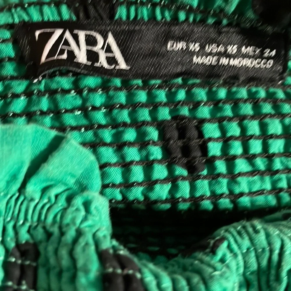Zara Polka Dot Ruffle Sleeveless Top - Picture 3 of 5